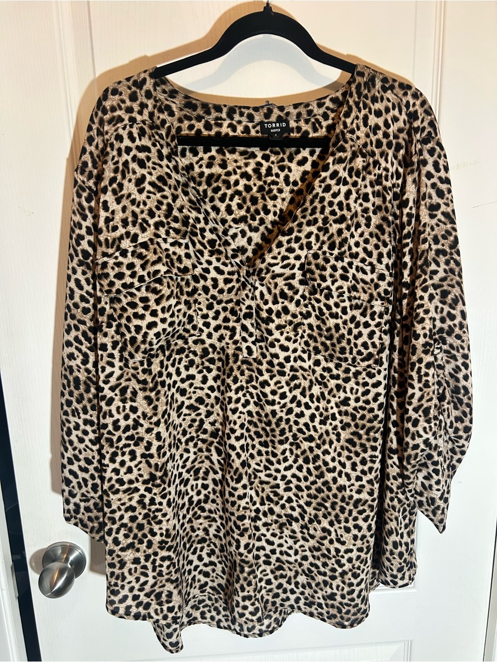 torrid Leopard-Print V-Neck Tunic in Beige and Black